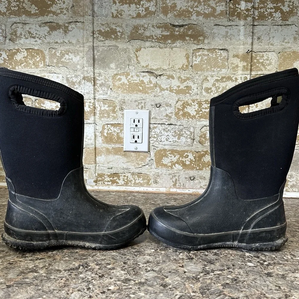 Bogs Kids Classic High HA Waterproof Insulated Winter Boots Black Sz 1